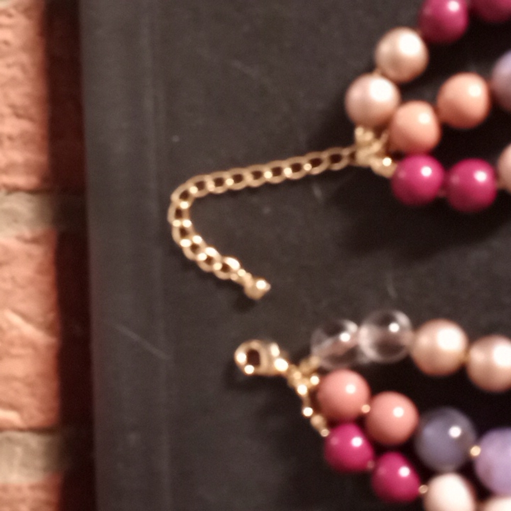 3 strand beaded neckace - Picture 2 of 3